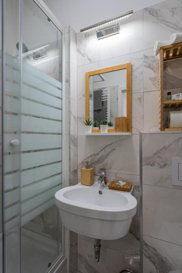 Radiant Premium Apartments - Fuenfhaus ウィーン エクステリア 写真